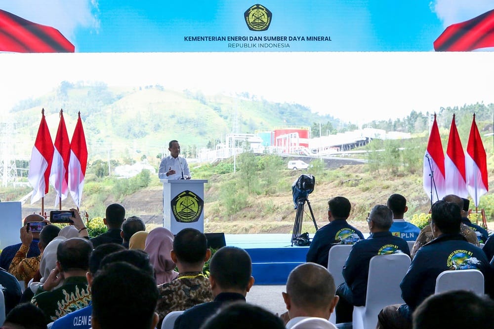 Cahaya di Ujung Negeri, 5.383 Rumah Kini Terang Berkat 47 PLTS Baru