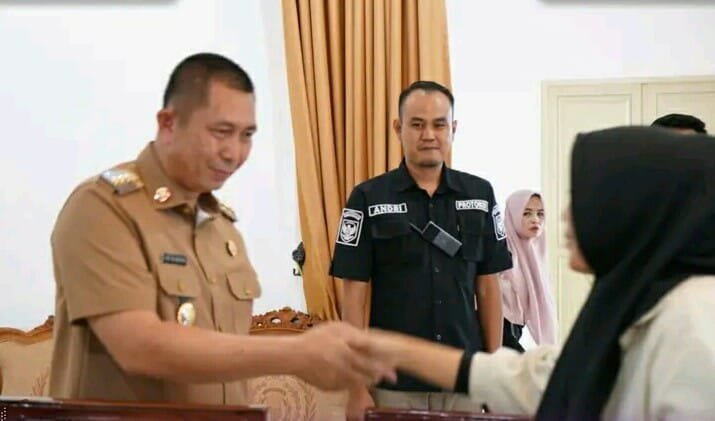Wali Kota Pagar Alam Apresiasi Bantuan Hewan Qurban dari PT Supreme Energy Rantau Dedap