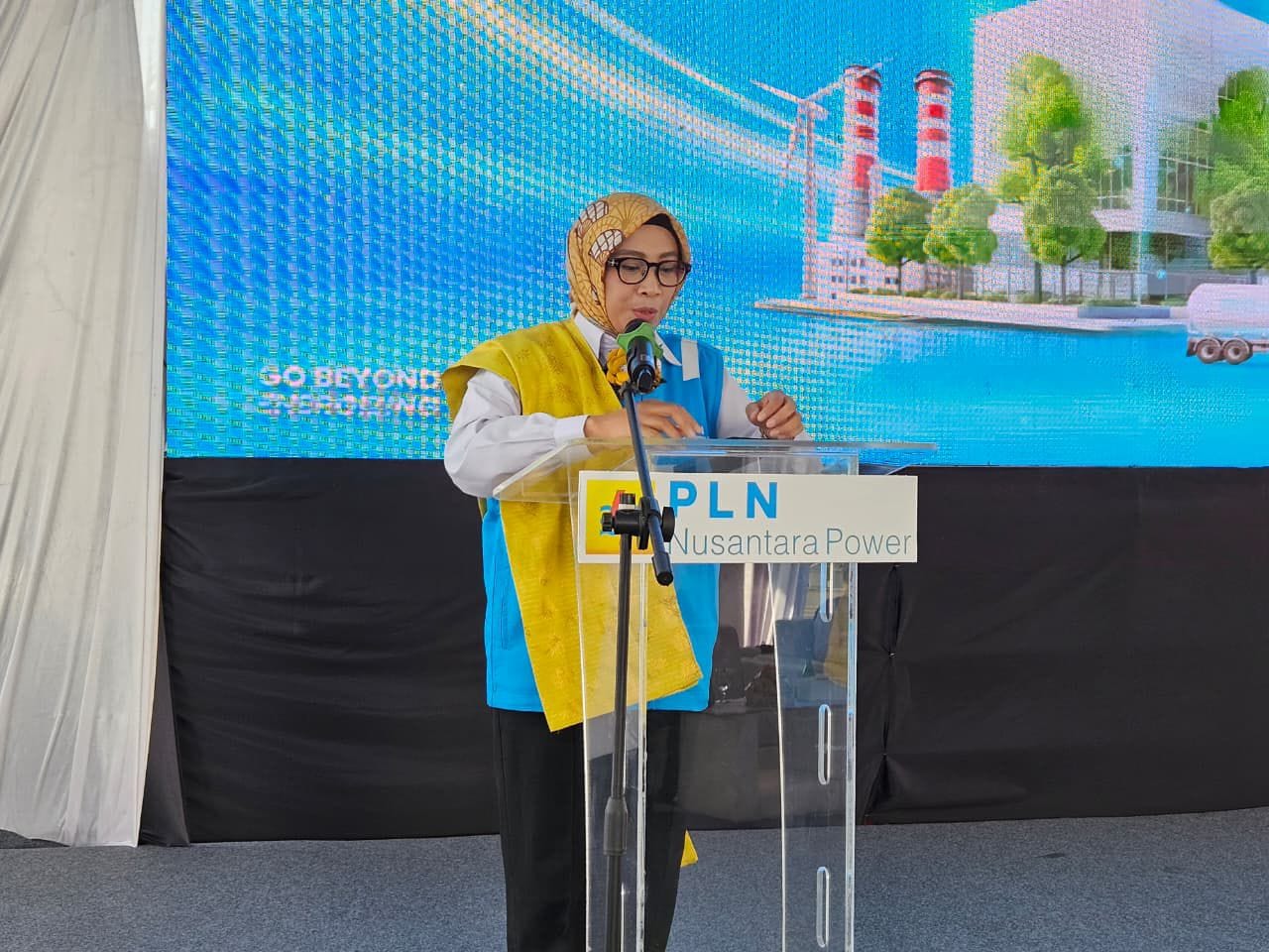 Perdana! PLN Ubah Limbah Sawit Jadi Listrik Bersih di PLTGU Belawan