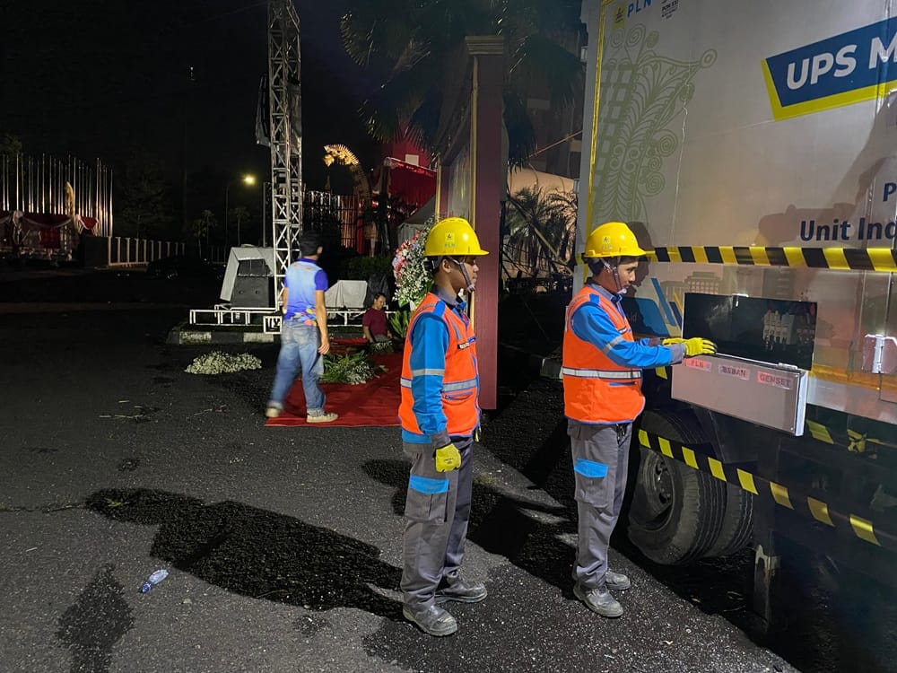 Anti Padam! PLN UP3 Palembang Backup Full Pasokan Listrik di Momen Kemerdekaan