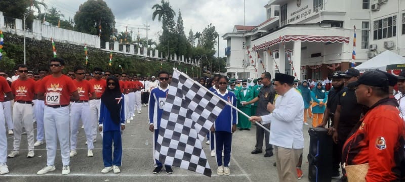 Spektakuler, Pawai Karnaval HUT RI ke-80 Warnai Jalanan Fakfak