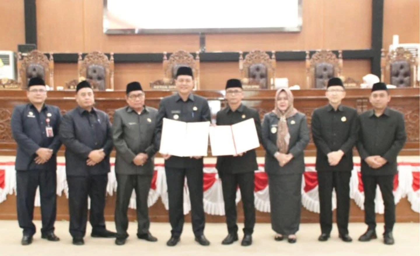 Enam Raperda Disahkan, Bupati Edison Apresiasi Sinergi DPRD dan Pemkab Muara Enim