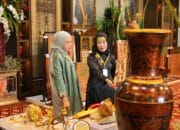 Selvi Gibran Terkagum Songket Palembang dan Pindang Patin di Griya Agung