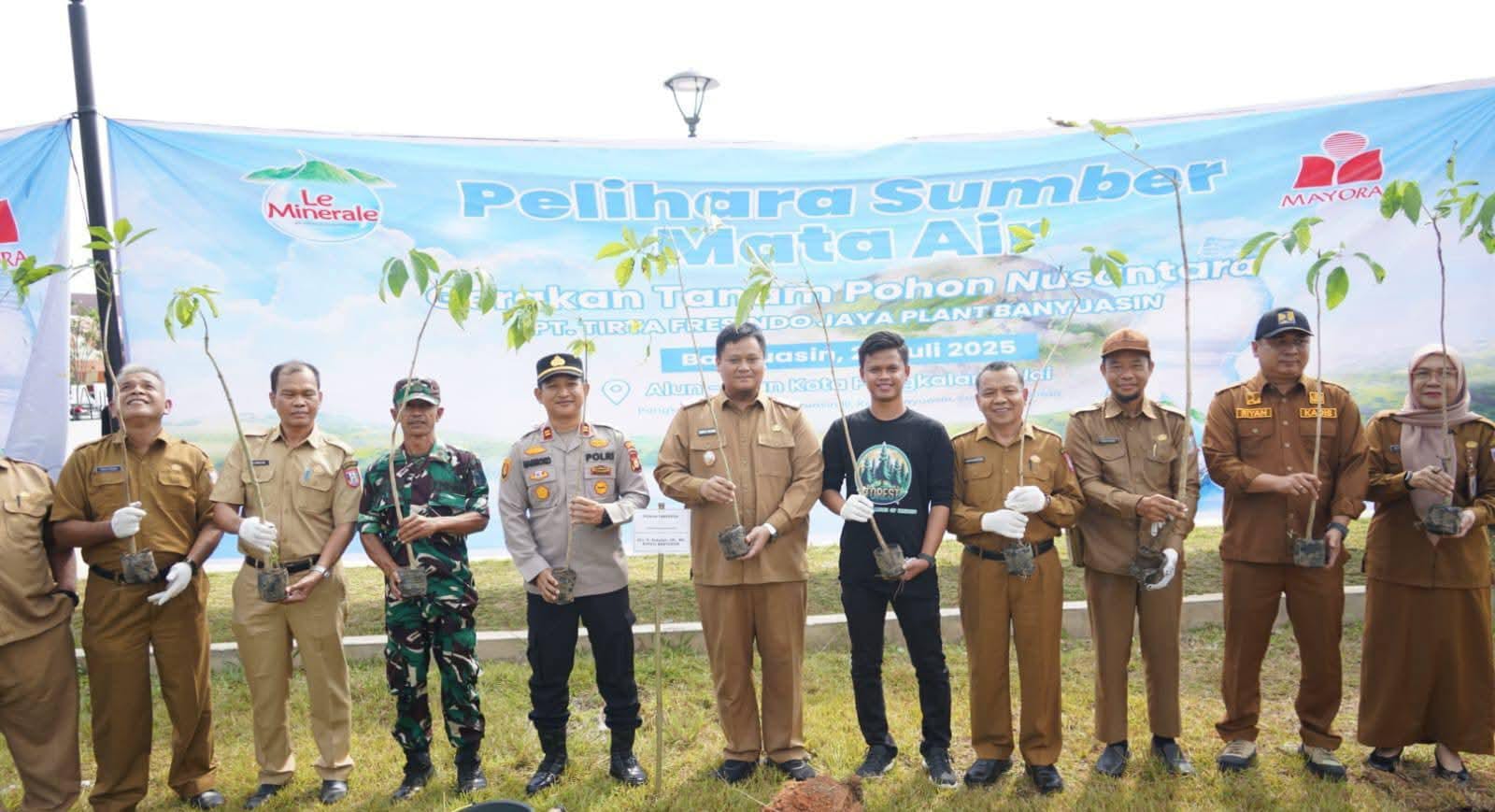 Tanam 1.250 Pohon, Pemkab Banyuasin dan Mayora Group Komitmen Jaga Lingkungan