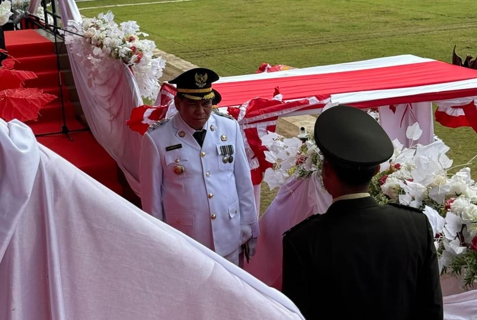 Bupati Samaun Dahlan Pimpin Langsung Upacara HUT RI-80 Tahun 2025 di Fakfak