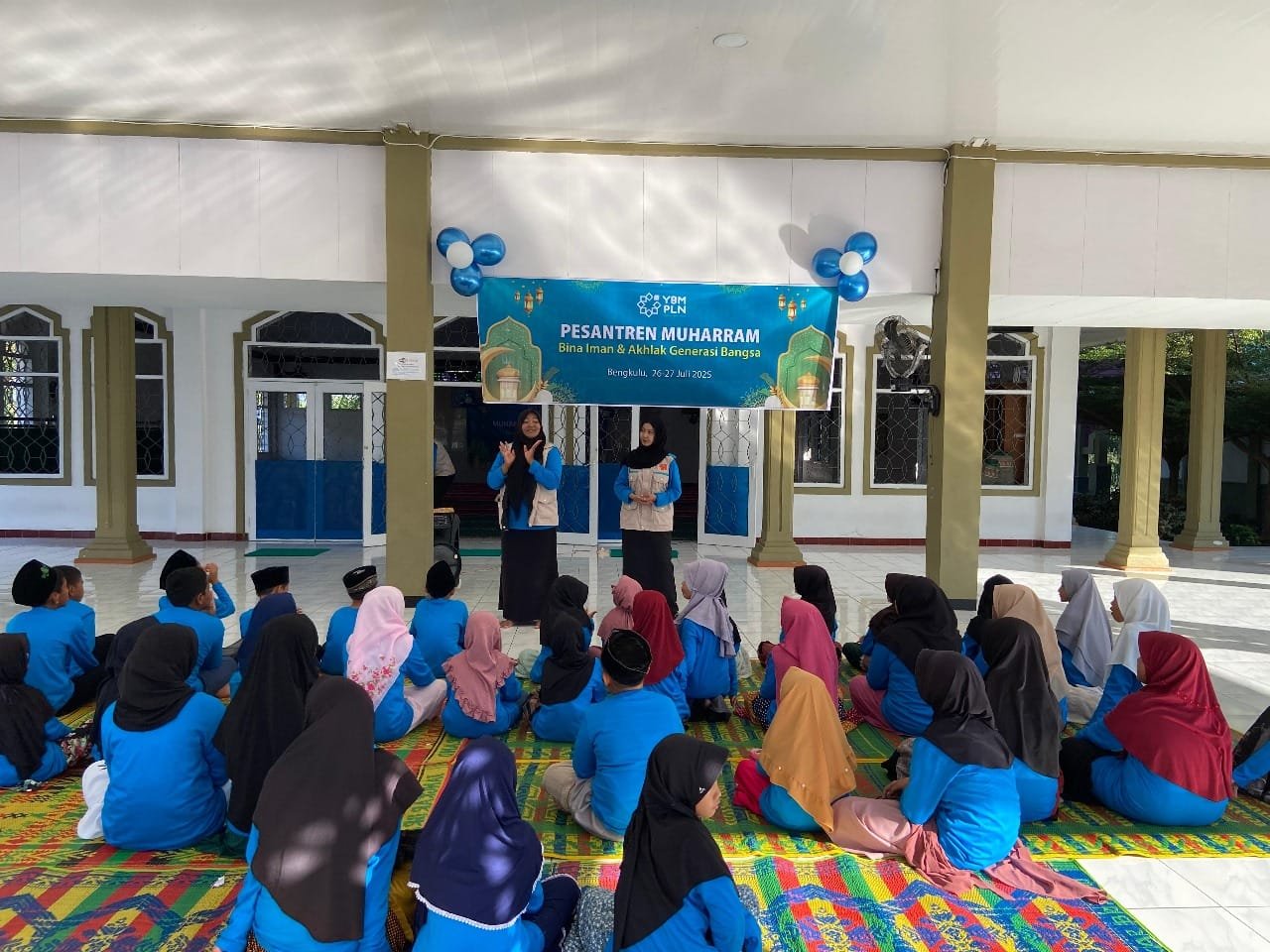 Anak Yatim & Dhuafa Bersinar di Pesantren Muharam YBM PLN!