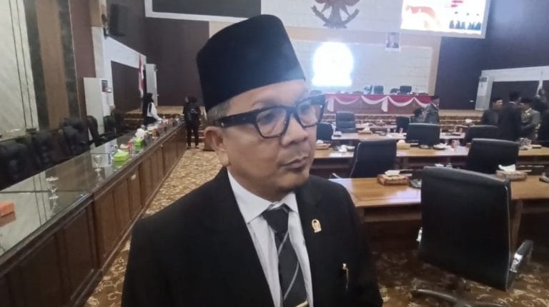 Ketua DPRD PALI Klarifikasi Polemik Mobil Dinas Rp12 Miliar