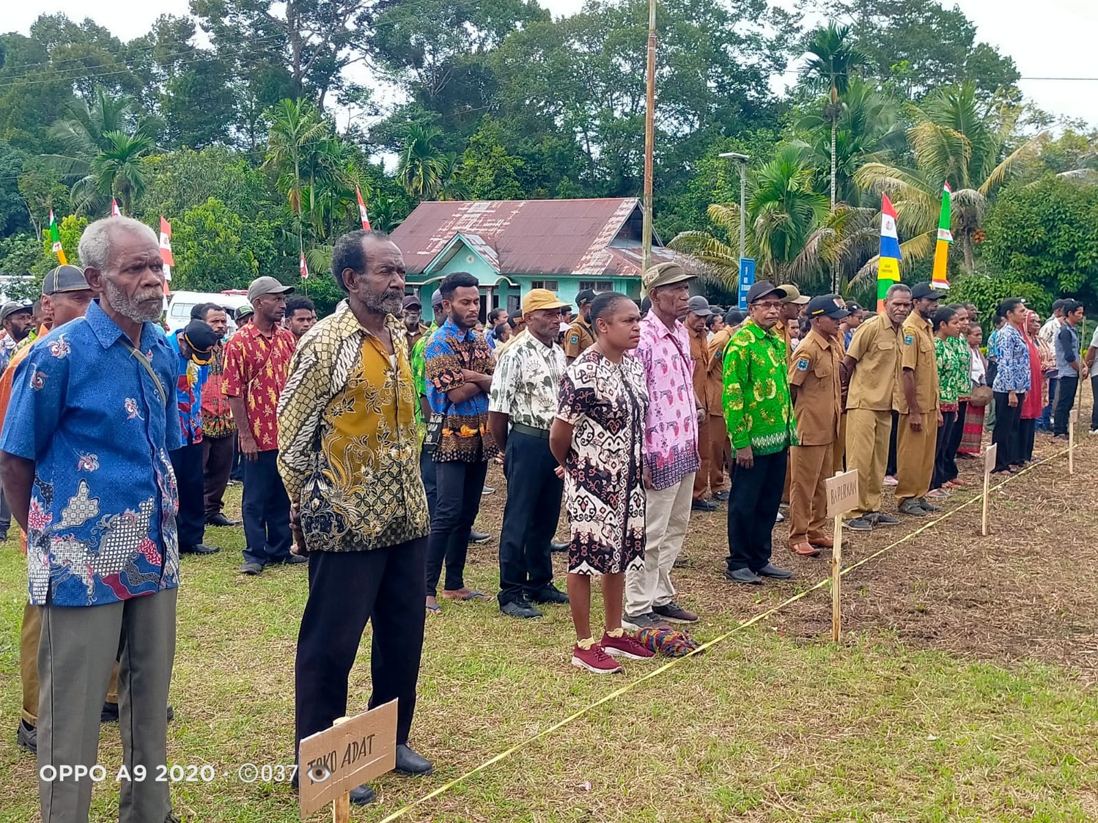 Upacara HUT RI Ke-80 di Distrik Kramamongga Berlangsung Khidmat, AKBP Hendriyana Apresiasi Partisipasi Masyarakat