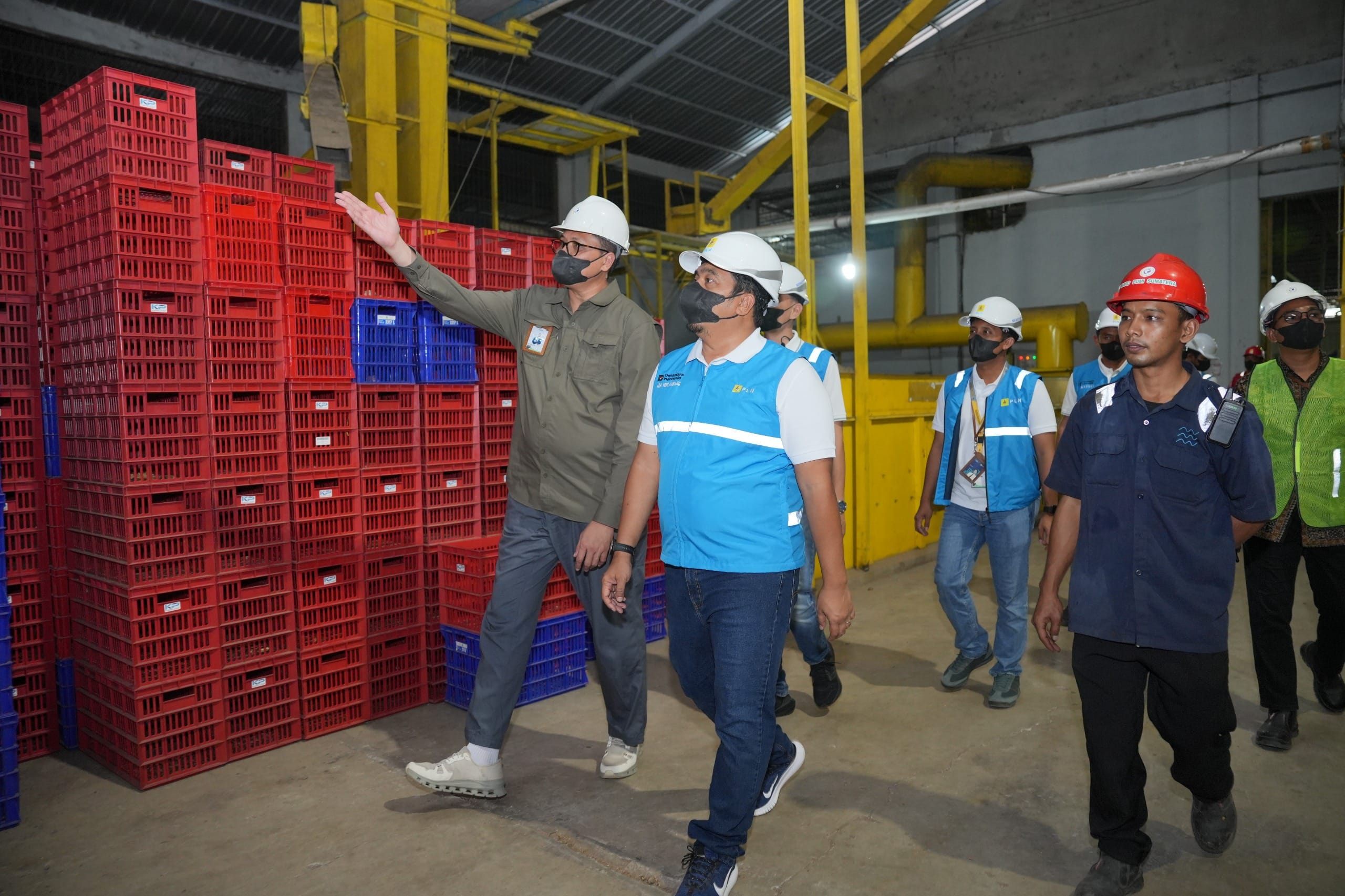 PLN Nyalakan Listrik Industri PT Agro Bumi Sumatera, Dukung Ekspor Pinang Jambi ke Tiongkok