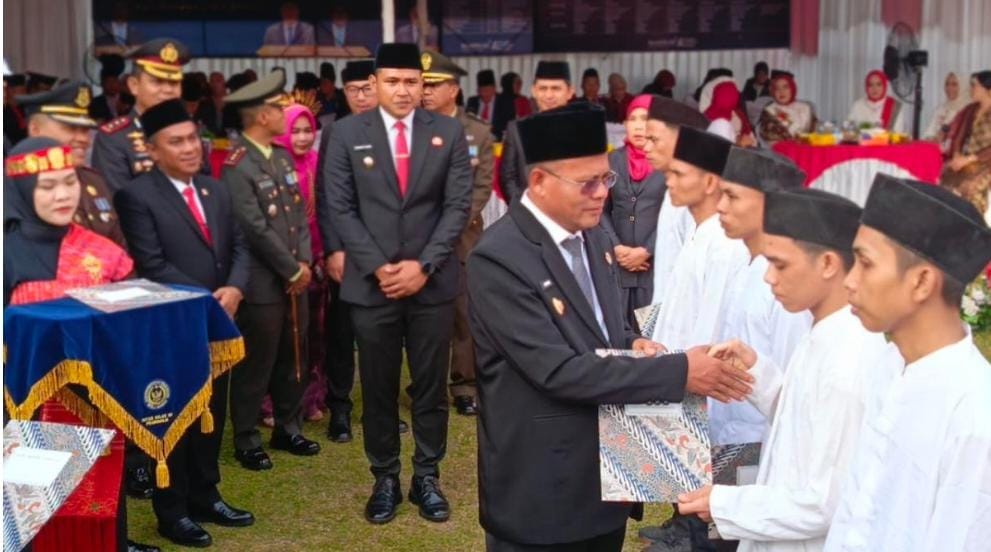 Wali Kota Prabumulih Serahkan Remisi HUT RI ke-80, 13 Narapidana Langsung Bebas