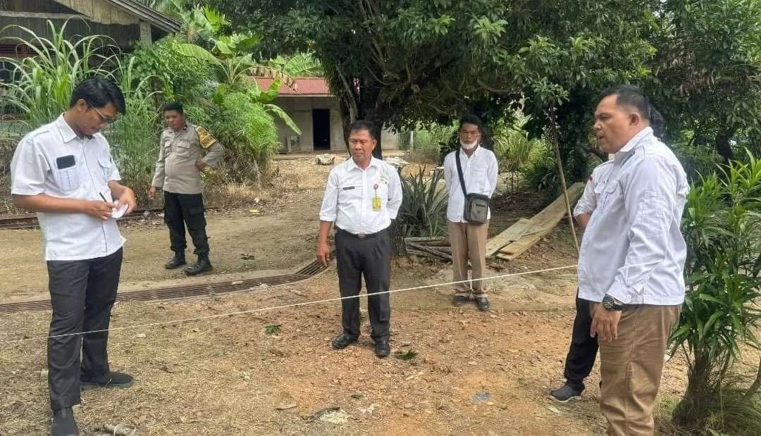 Diskominfo Prabumulih Tinjau Persiapan Menara BTS 4G Swadaya di Desa Sinar Rambang