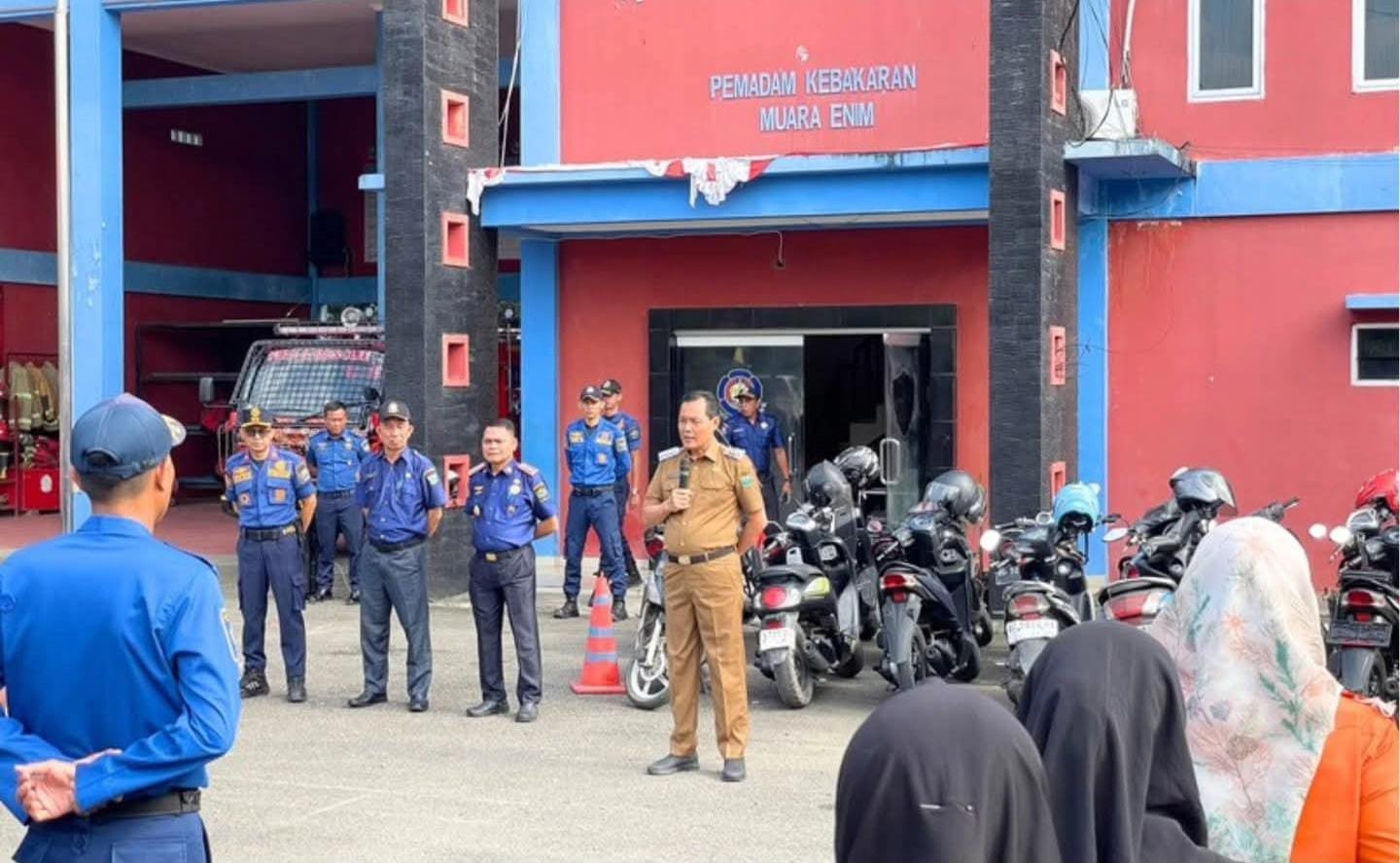 Sidak Damkar & BPBD, Bupati Edison Ingatkan Personel Siaga Hadapi Potensi Bencana