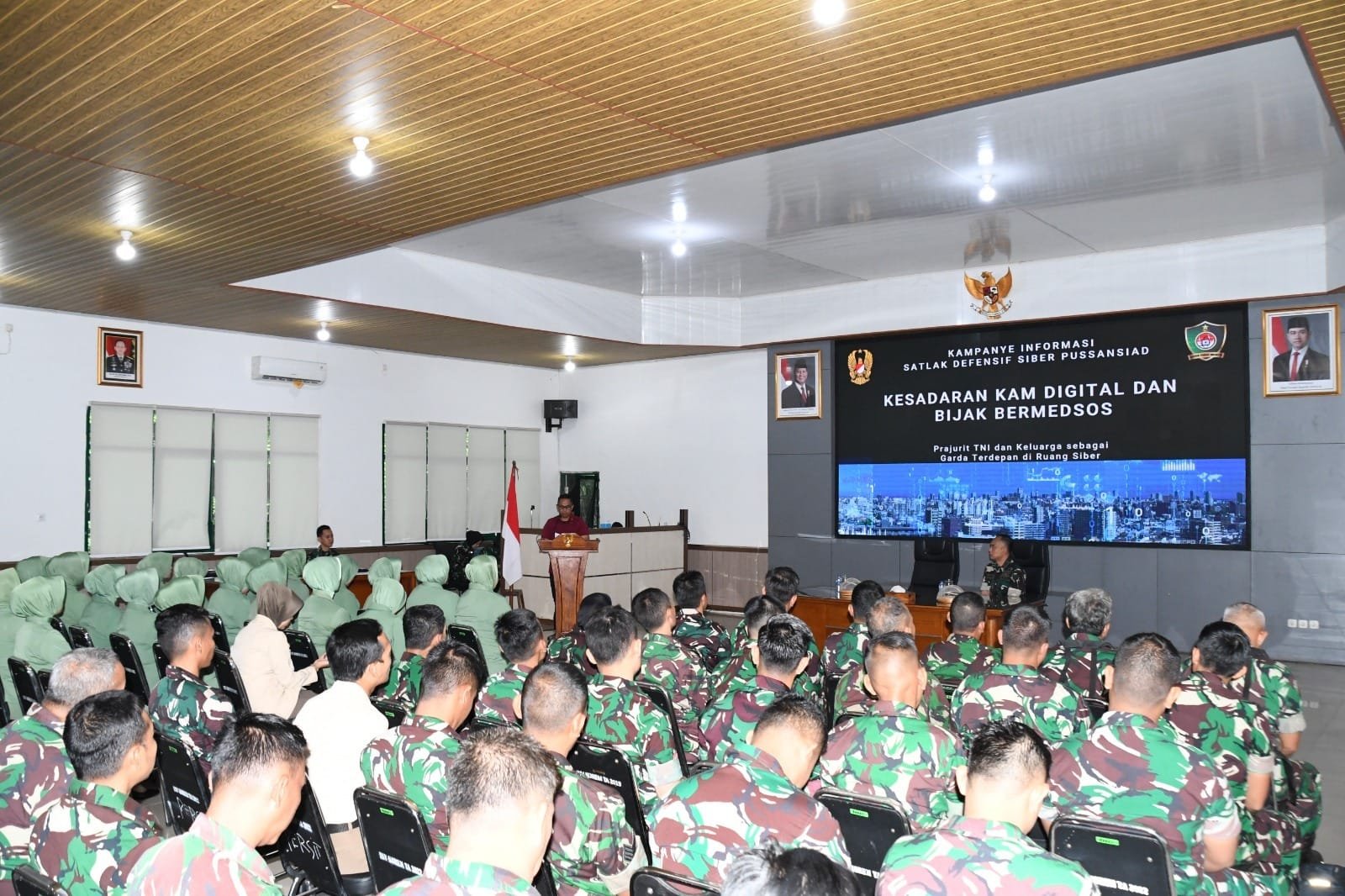 Pussansiad Sosialisasikan Keamanan Digital dan BAPULKET 4.0 di Makorem 044/Gapo