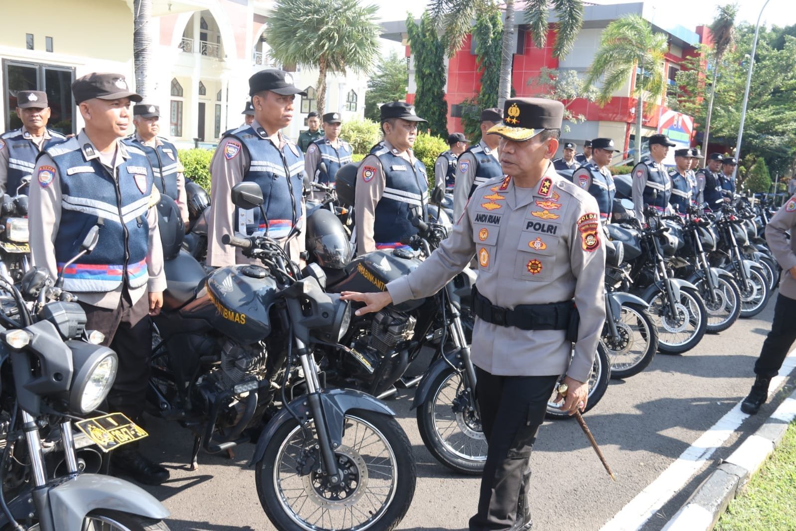 Kapolda Sumsel Raih Penghargaan Ketik.com di HUT ke-3
