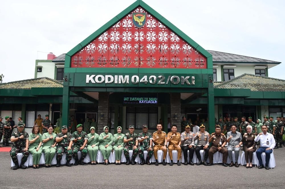 Pangdam II/Sriwijaya Mayjen TNI Ujang Darwis Kunjungi Kodim 0402/OKI