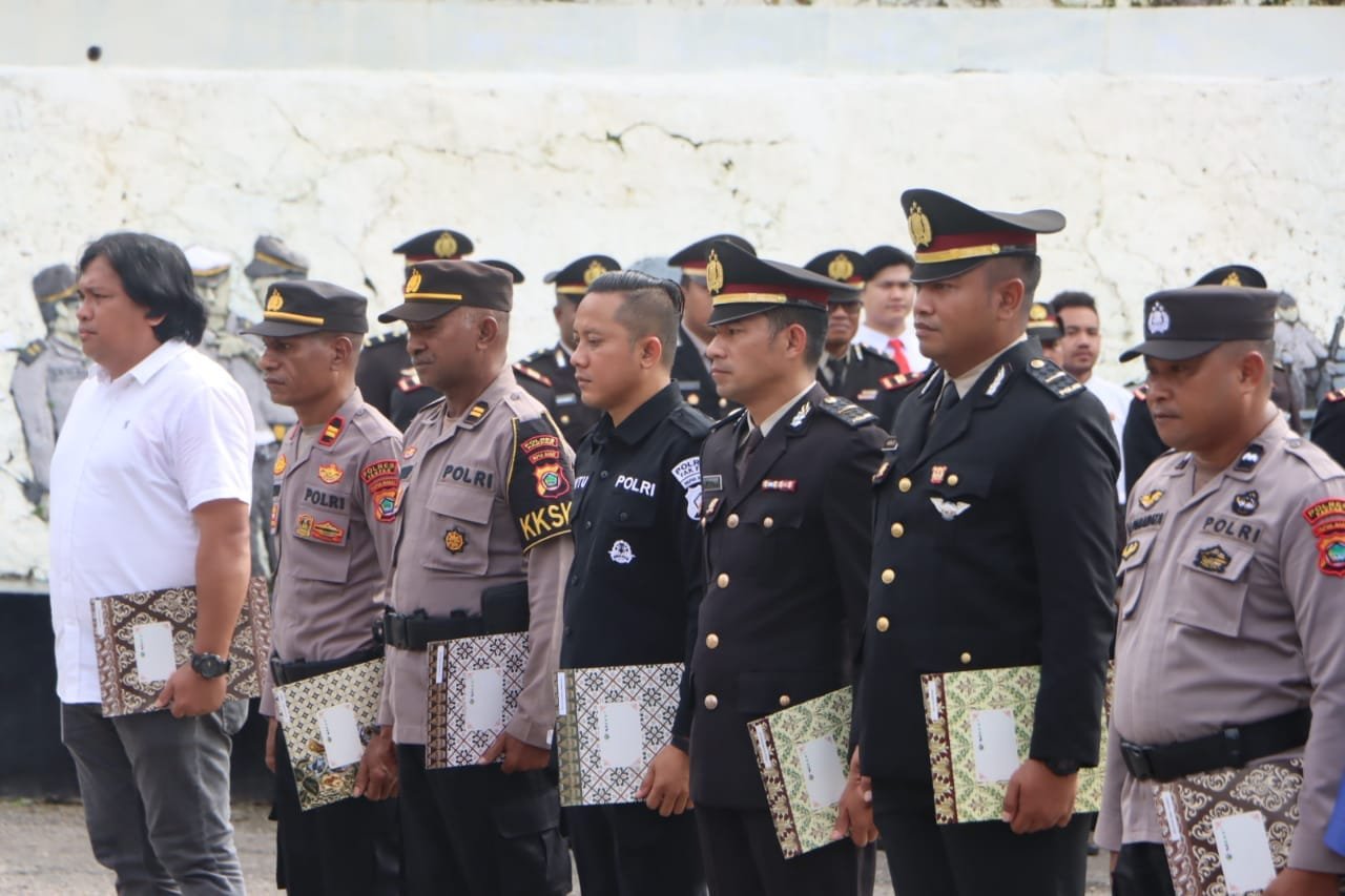 Polres Fakfak Gelar Upacara Hari Kesaktian Pancasila, 57 Personel Terima Penghargaan