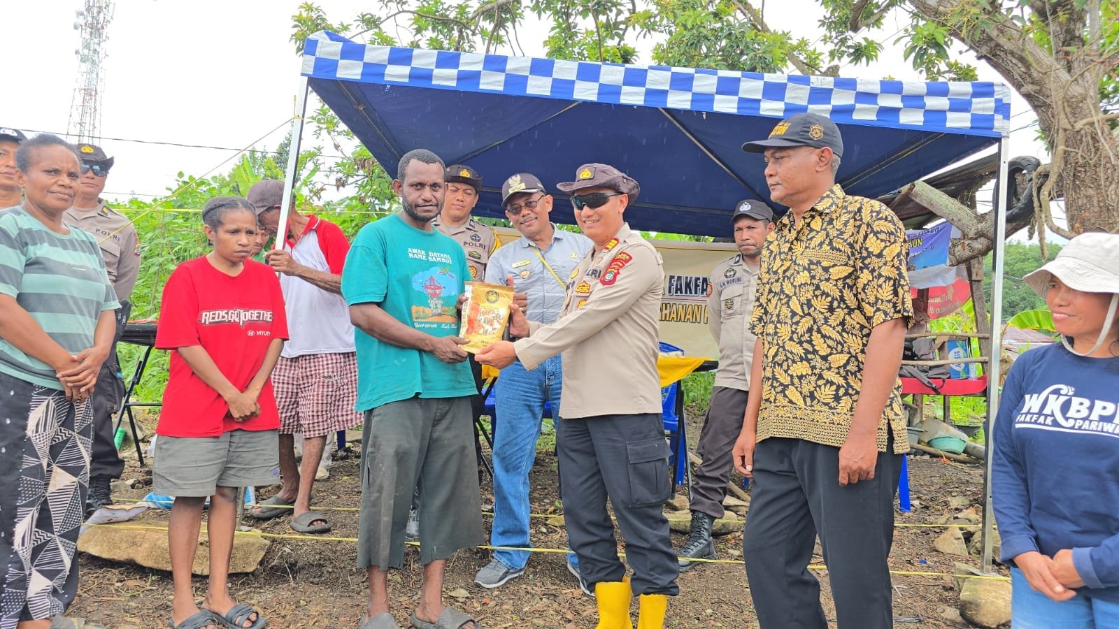 Polsek Fakfak Dukung Ketahanan Pangan Lewat Penanaman Jagung di Lahan 0,25 Hektare