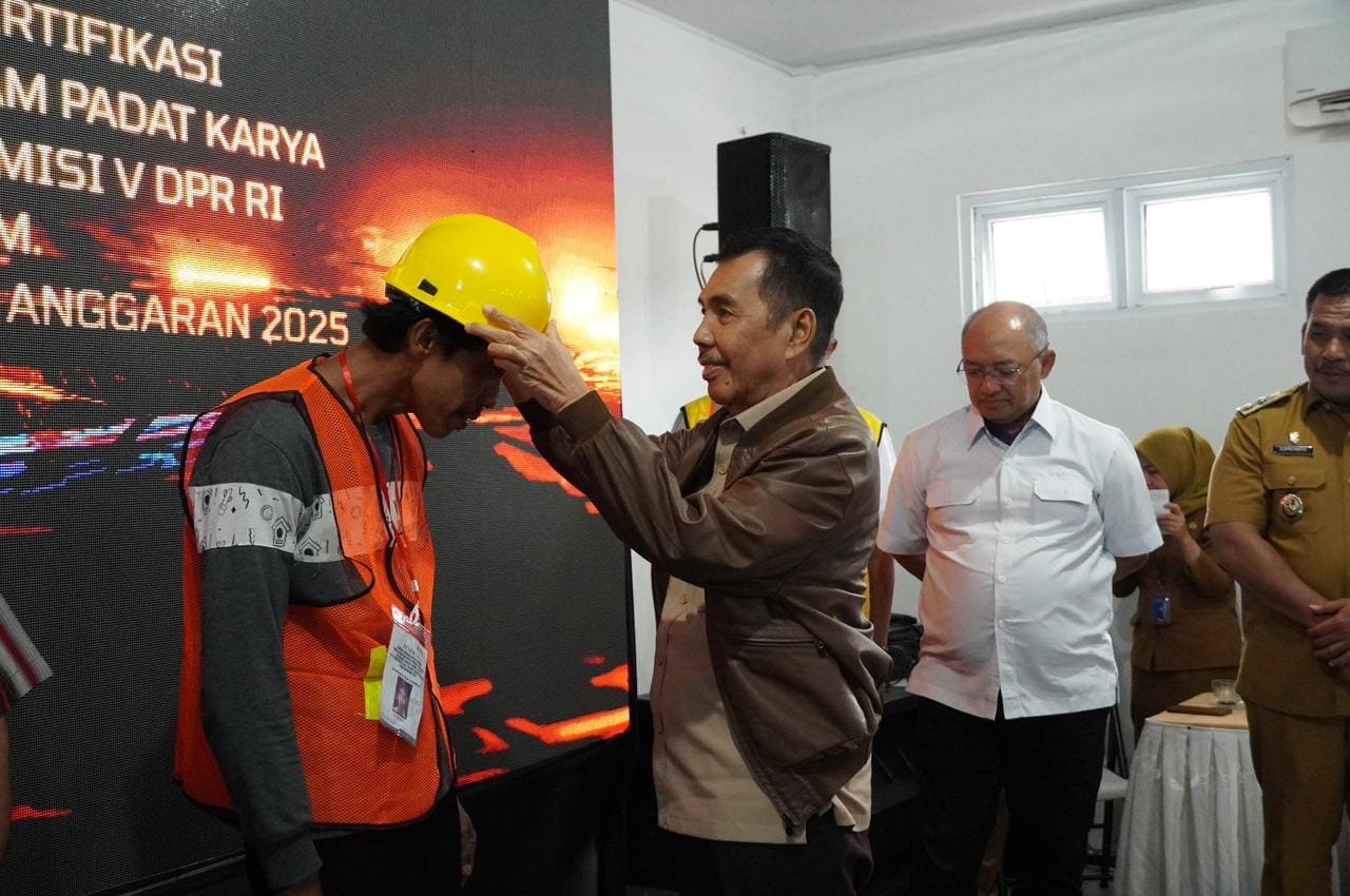 100 Pekerja Konstruksi di OKI Ikuti Sertifikasi Nasional Lewat Aspirasi Ishak Mekki
