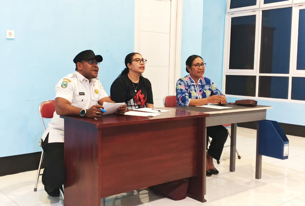 Turnamen Sepak Bola Wanita Meriahkan HUT ke-125 Kota Fakfak, Wakapolres Henderjetha Pimpin Panitia