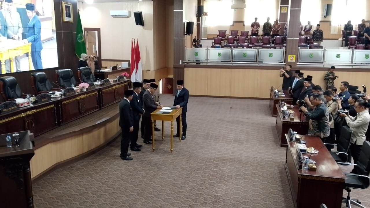 DPRD Muba Gelar Rapat Paripurna ke-24, Tandatangani KUA-PPAS Tahun Anggaran 2026 Bersama Bupati