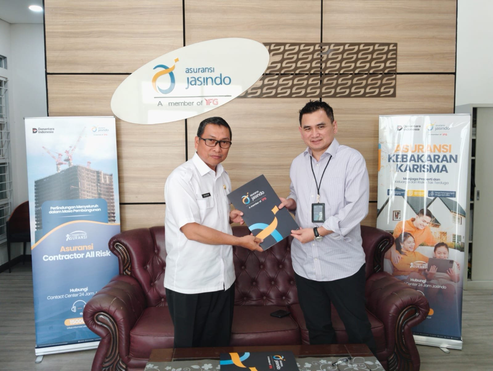 Jasindo dan Pemkab OKU Tanda Tangani Kerja Sama AUTP, Petani Dapat Perlindungan Penuh