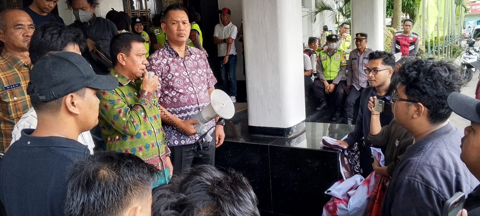 Mahasiswa Desak Wali Kota Palembang Evaluasi Total Kinerja Dinas Pendidikan