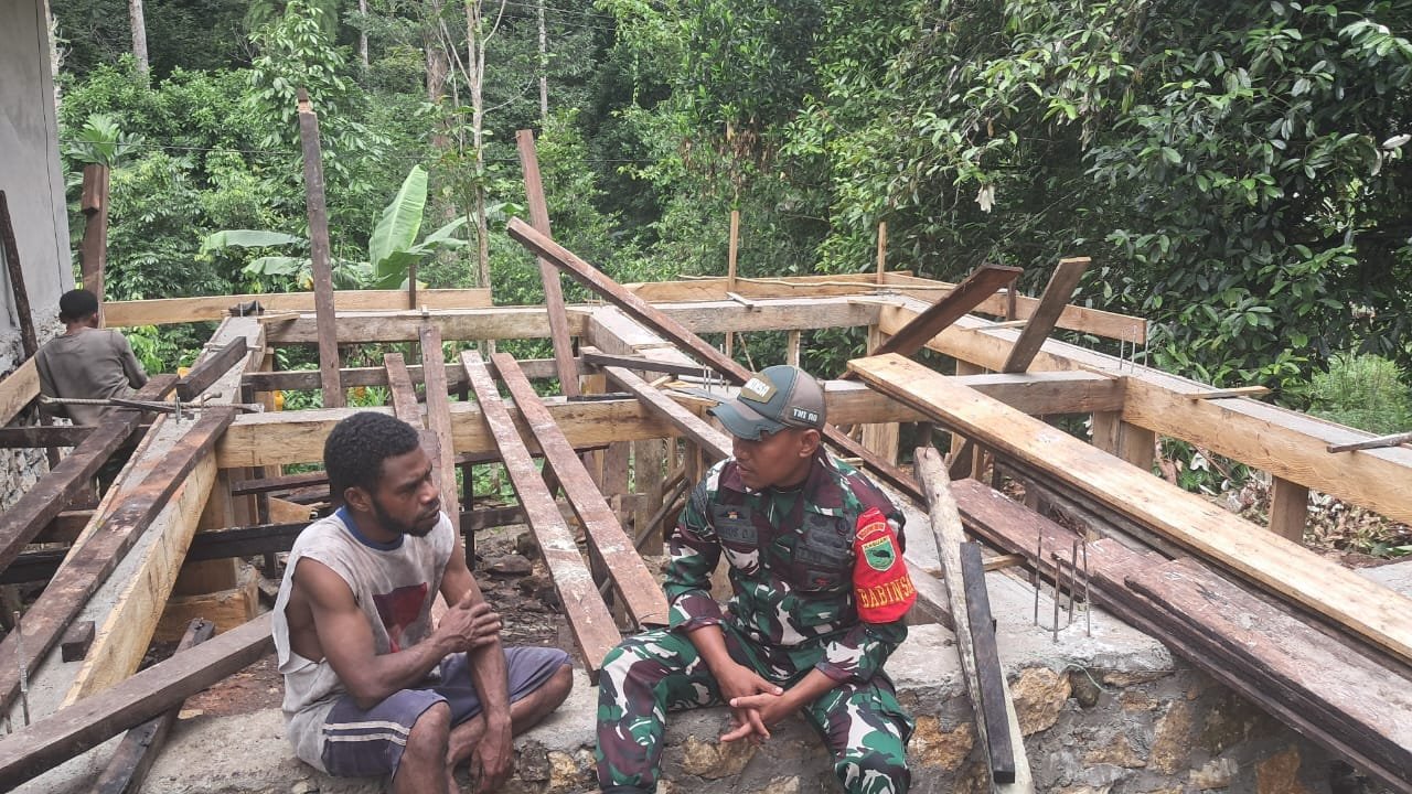 ​”Wujudkan Kemandirian Desa, Ini Langkah Nyata Babinsa Kramamongga di Kampung Tentreda”