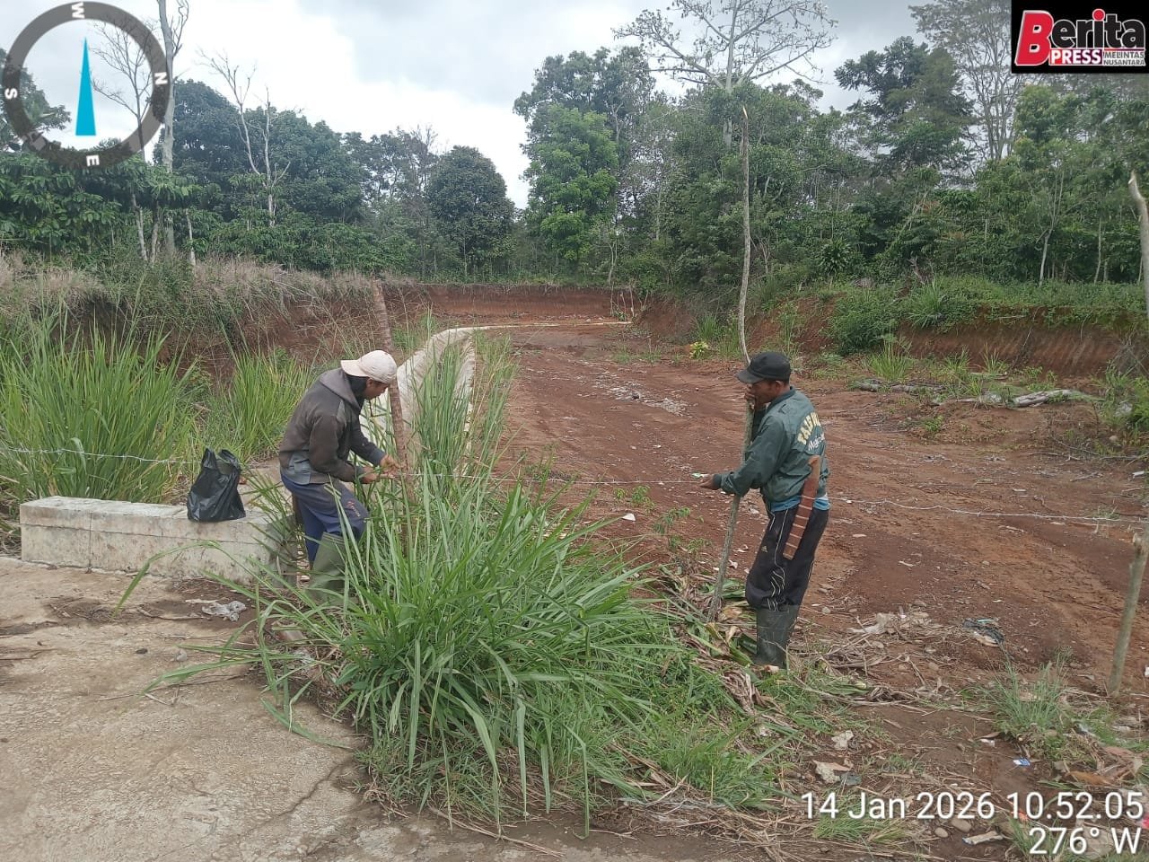 Protes Ganti Rugi Tak Jelas, Warga Dempo Tengah Pagar Kawat Duri Pintu Air Proyek Irigasi Lematang