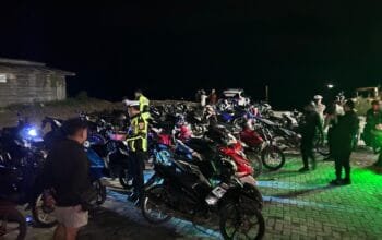 Suara Knalpot Brong Bungkam! Polres Fakfak Amankan 58 Motor dalam Operasi Tengah Malam