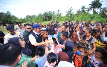 Deru Resmikan Jembatan Air Serami, Tegaskan Infrastruktur dan SDM OKU