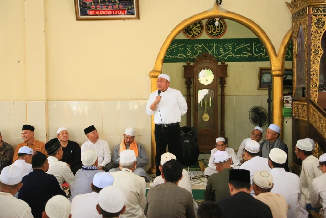 Herman Deru: Safari Jumat Jadi Jembatan Silaturahmi dan Mendengar Langsung Aspirasi Warga