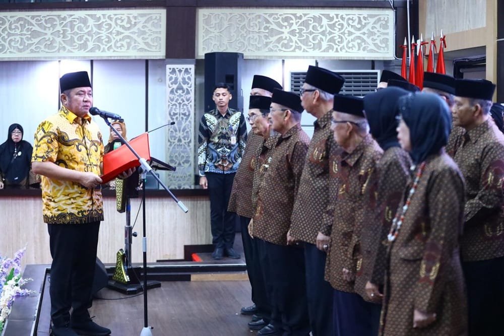 Herman Deru Kukuhkan Pengurus Lembaga Lanjut Usia Indonesia Sumsel Periode 2025-2030