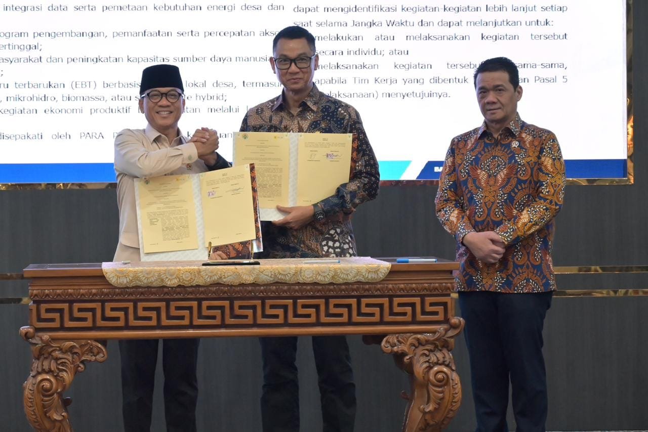 PLN dan Kemendes PDT Teken MoU, Perkuat Desa Mandiri Berbasis Energi Listrik
