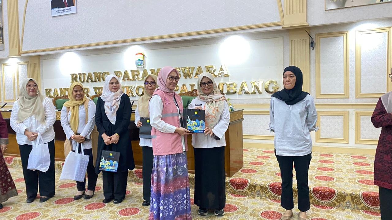 Srikandi PLN S2JB Dorong Literasi Digital Perempuan Lewat PLN Mobile