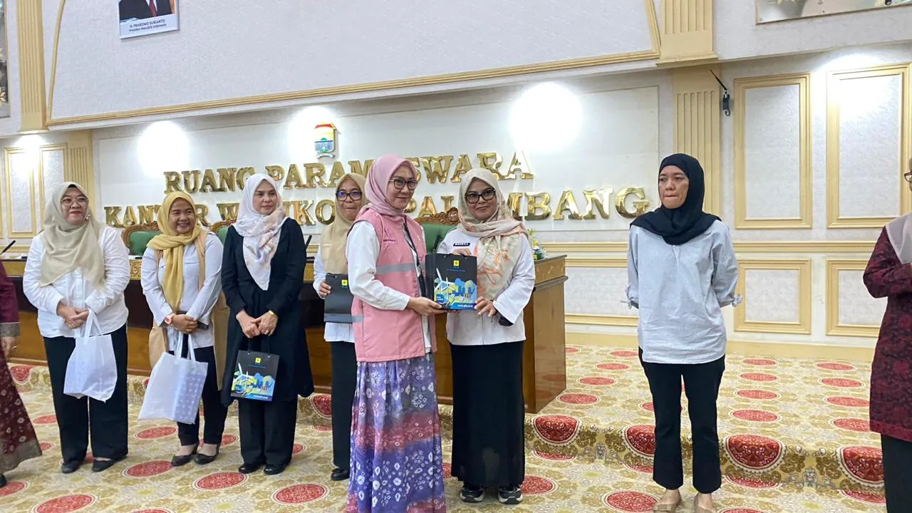 Srikandi PLN S2JB Dorong Literasi Digital Perempuan Lewat PLN Mobile