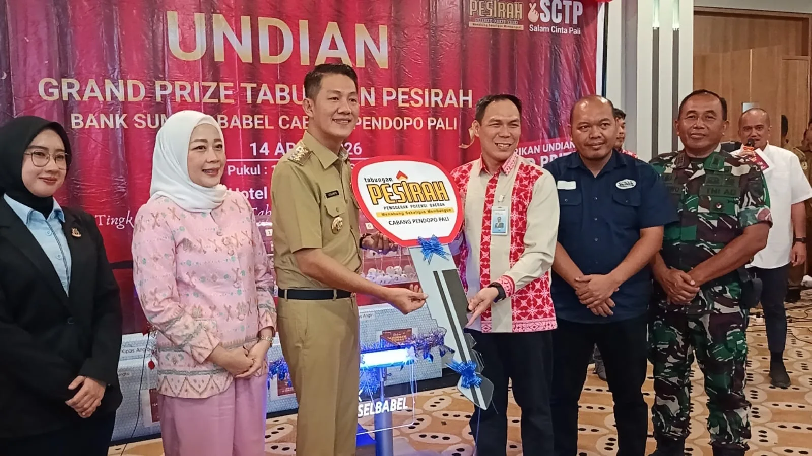 Nasabah Beruntung, Ety Listia Raih Mobil di Undian BSB PALI