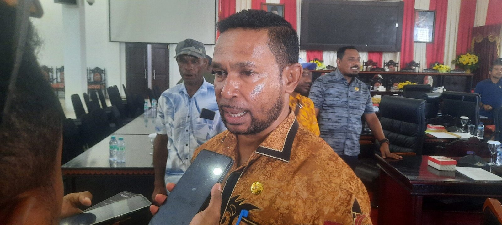 DPRK Fakfak Pasang Badan Bentuk Tim, Buru ‘Dalang’ Izin PT Pabar Wana Perkasa