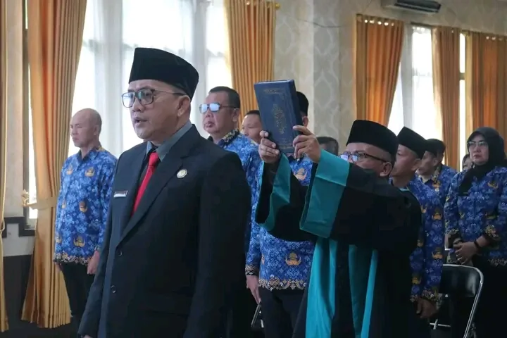 Ali Akbar Fitriansyah Resmi Dilantik Jadi Kepala Dinas Kesehatan Pagar Alam