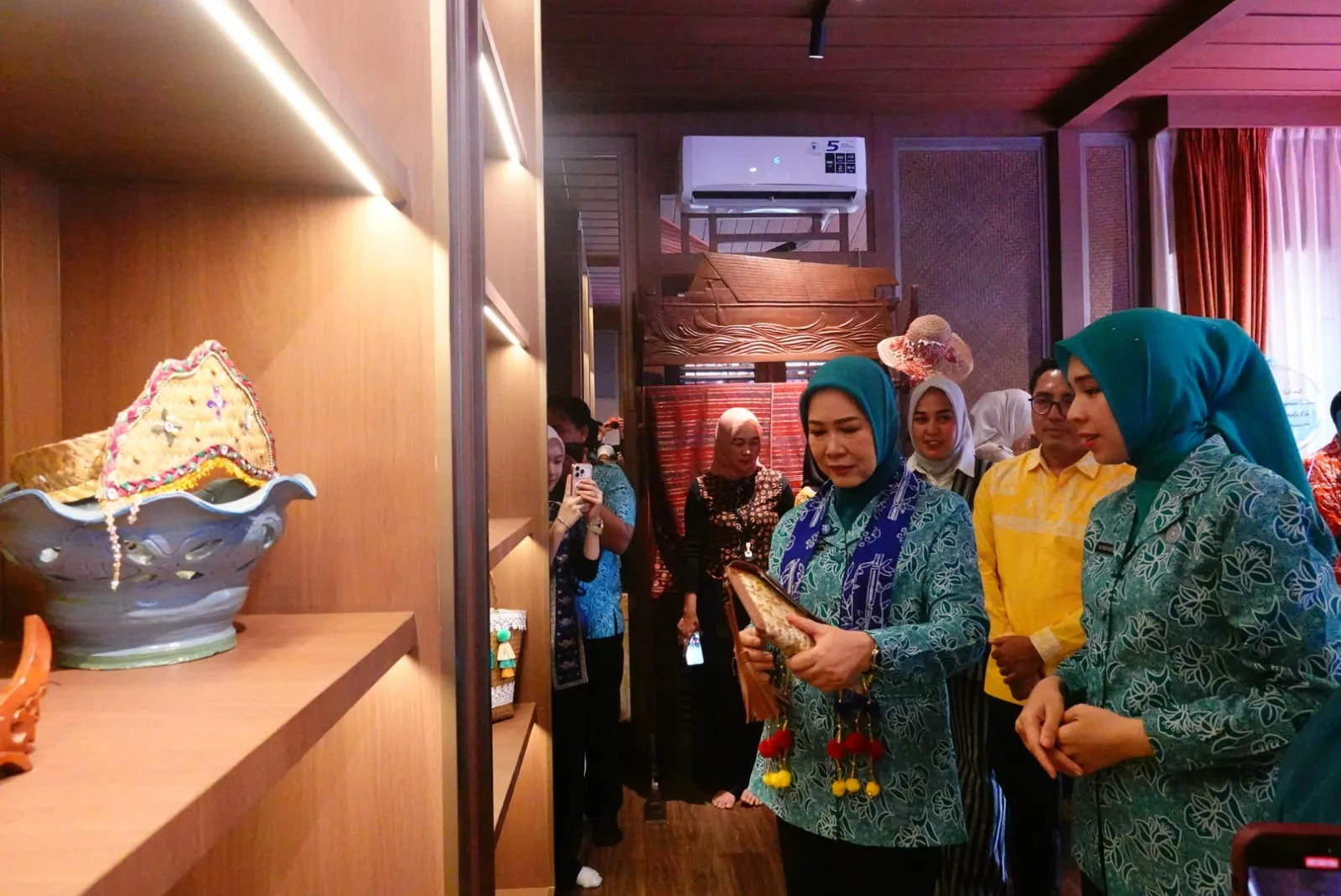 Feby Herman Deru Resmikan Gedung Dekranasda OKI, Dorong Wastra Lokal Makin Dikenal