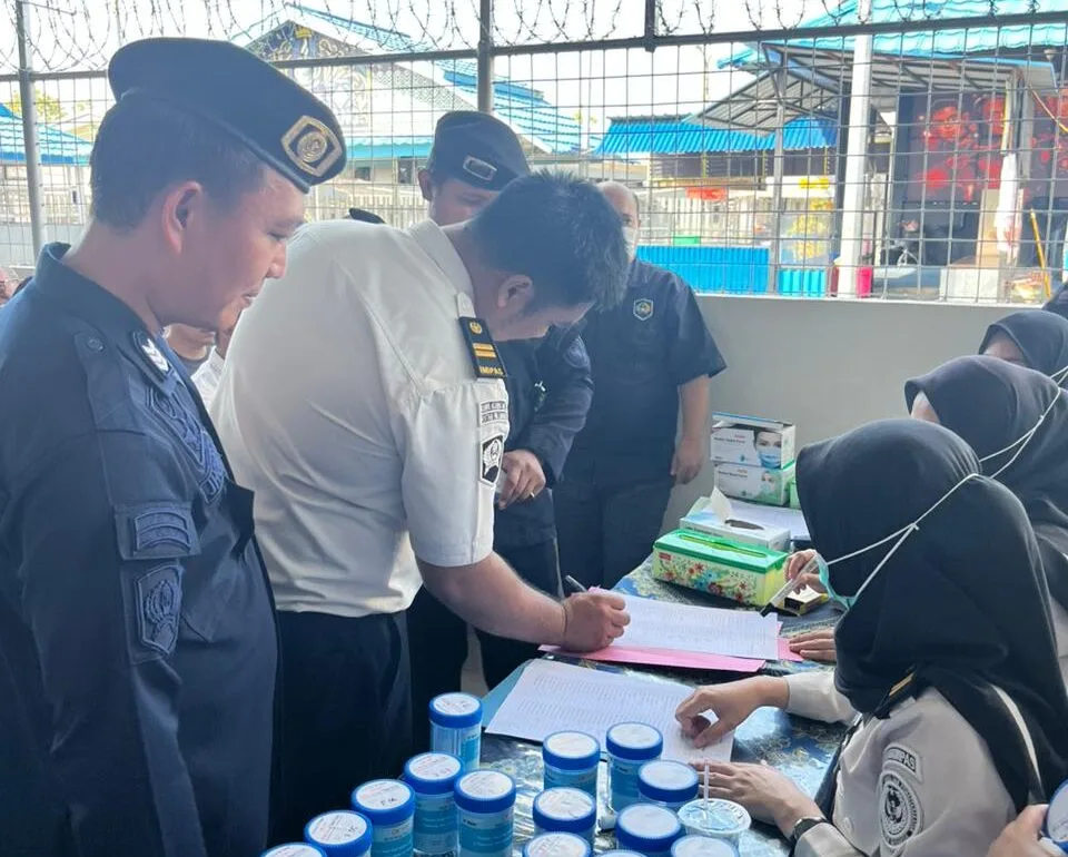 180 WBP dan 50 Pegawai Rutan Kelas I Palembang Jalani Tes Urine, Seluruhnya Negatif Narkoba