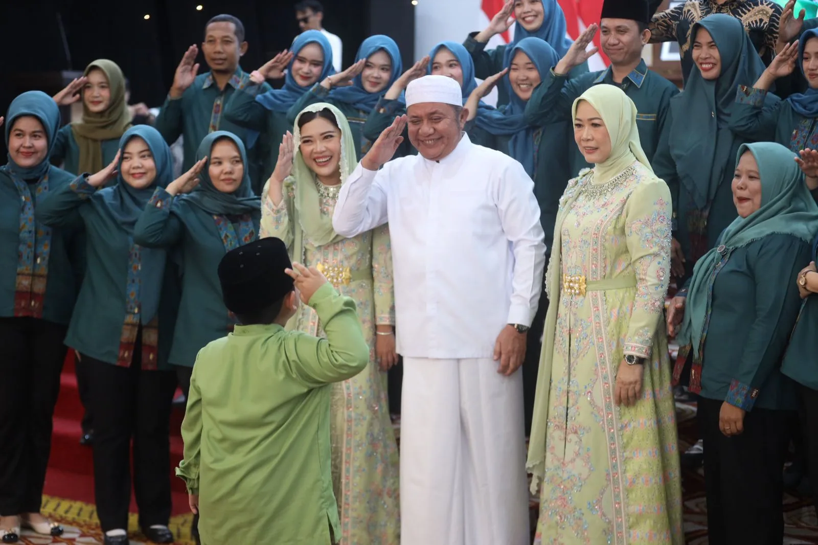 Ribuan Warga Hadiri Open House Iduladha Herman Deru di Griya Agung