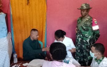 Sinergi Babinsa dan Puskesmas, Wujudkan Generasi Sehat di Kampung Hambriamkindik