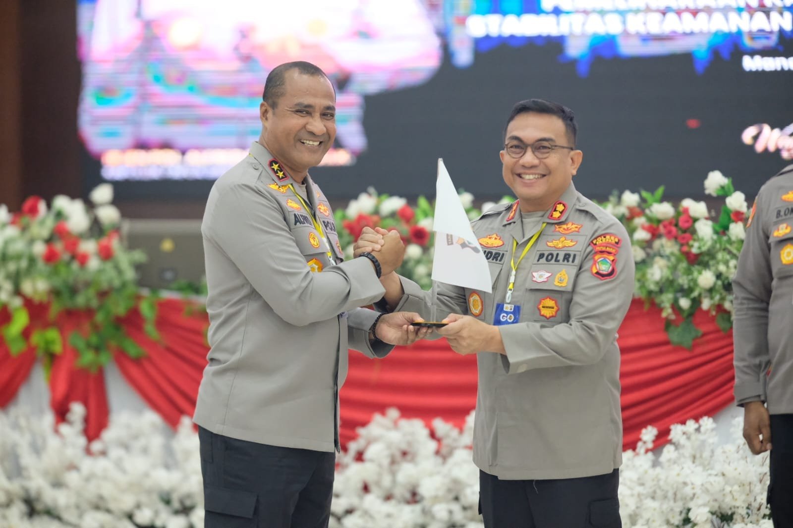 Di Bawah Komando Kapolres Hendriyana, Polres Fakfak Raih Predikat Terbaik se-Polda Papua Barat
