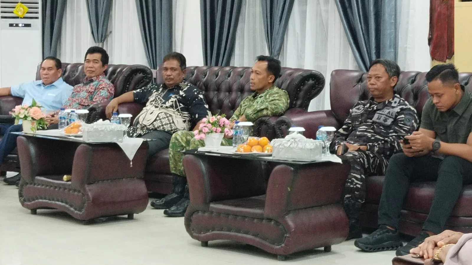 Hadiri Penyerahan LHP Parpol, Dandim 1803/Fakfak Komit Jaga Stabilitas dan Transparansi Daerah