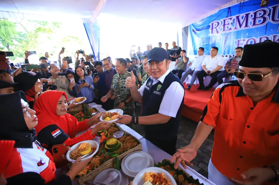 Buruh Tolak Outsourcing, Herman Deru Janji Perjuangkan ke Pemerintah