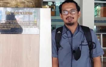 Hardiknas dan Kebohongan yang Dirayakan