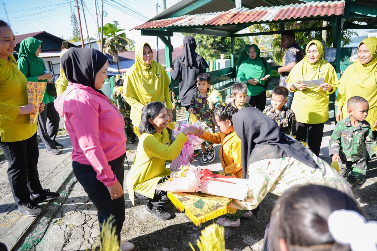 Tingkatkan Kualitas Pendidikan Anak, Ketua Persit KCK Daerah XVIII/Kasuari Tinjau PAUD Kartika Kodim 1803/Fakfak