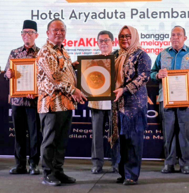 Muara Enim Terima Sertifikat HKI Lagu Kebile-bile, Mutik Tihau, Sayur Bawak Gulai dan Batik Petule