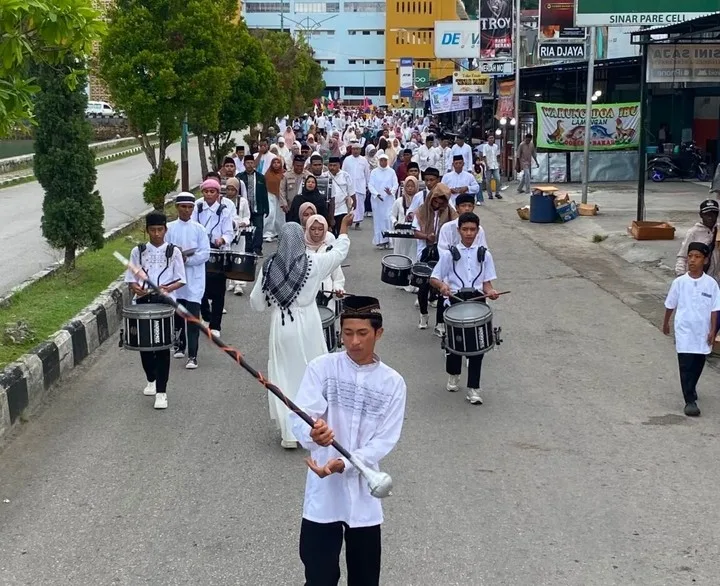 Sambut 1 Muharram 1448 H, Ribuan Umat Muslim di Fakfak Gelar Pawai Taaruf Penuh Khidmat
