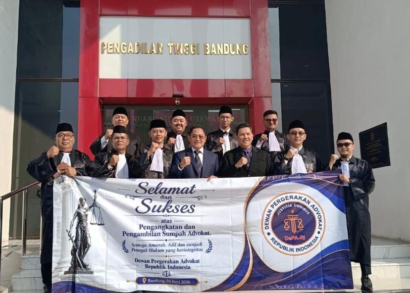 Ambil Sumpah Advokat DePA-RI, Ketua PT Bandung Tekankan Profesionalisme dan Etika